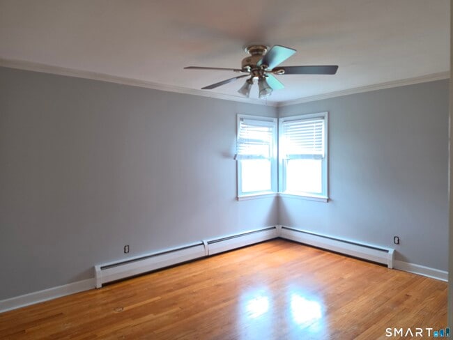Building Photo - 64 Wislock St