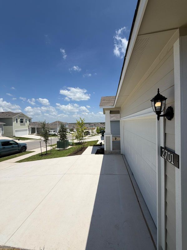 Building Photo - 2701 Towy Rd