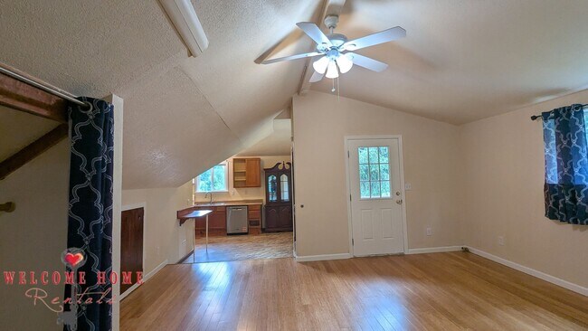 Building Photo - 8447 Delphi Rd SW