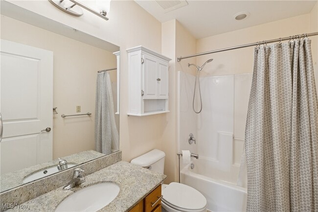 Building Photo - 55 E College St