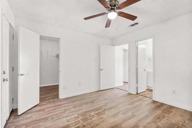 Building Photo - 128 Oakwood Ln