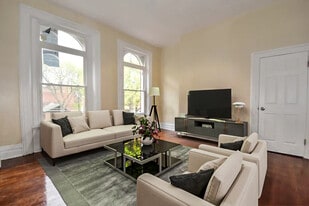 Building Photo - 1005 Sheffield St