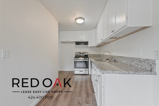 Building Photo - 17830 1/3 Sherman Way -325