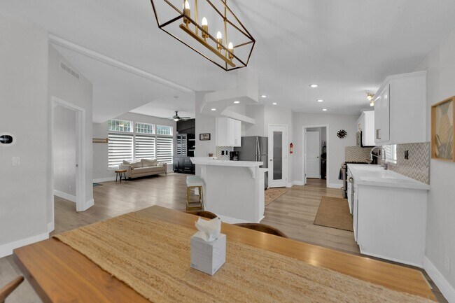 Building Photo - Single-Level Living with Giant Garage & Ba...