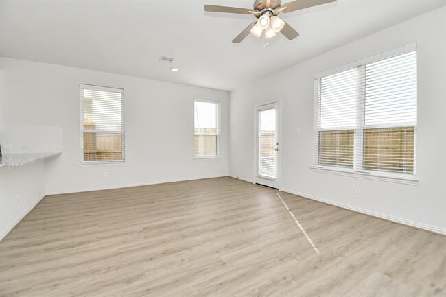 Building Photo - 1534 Revolution Way