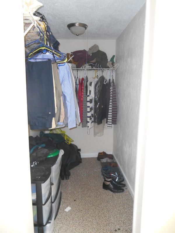 Building Photo - 14 Lorraine Ter