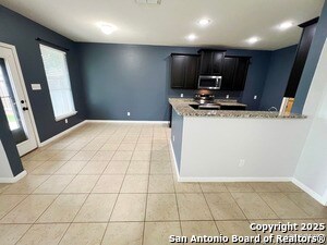 Building Photo - 7707 Watersedge Cove