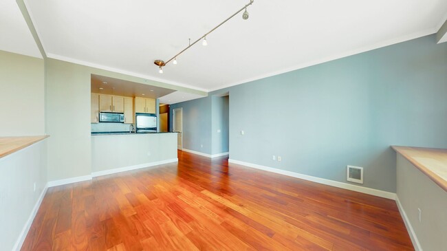 Building Photo - South Beach 23rd Floor Views! Bring pets! ...