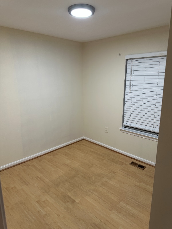 Building Photo - 1902 Bronzegate Blvd