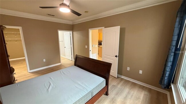 Building Photo - 10414 Villa View Cir