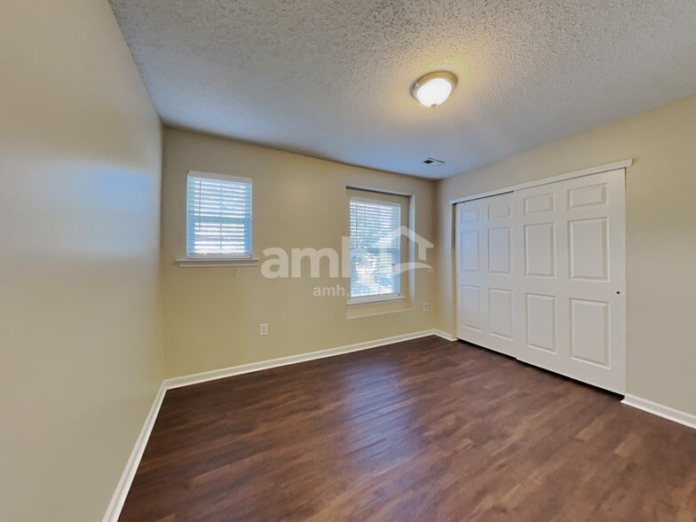 Building Photo - 439 Annaberg Ln