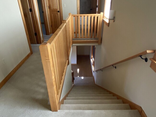 Building Photo - Perfection in Mosier