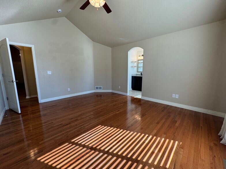 Building Photo - 977 Salmon Pond Way