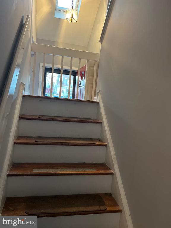 Building Photo - 3105 Trinity Ct