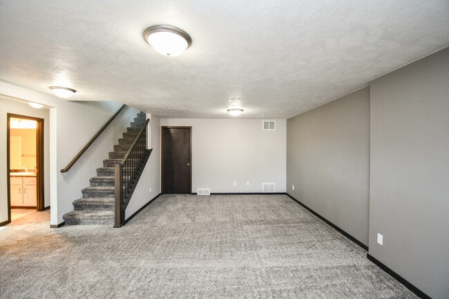 Building Photo - 3704 S Outfield Cir