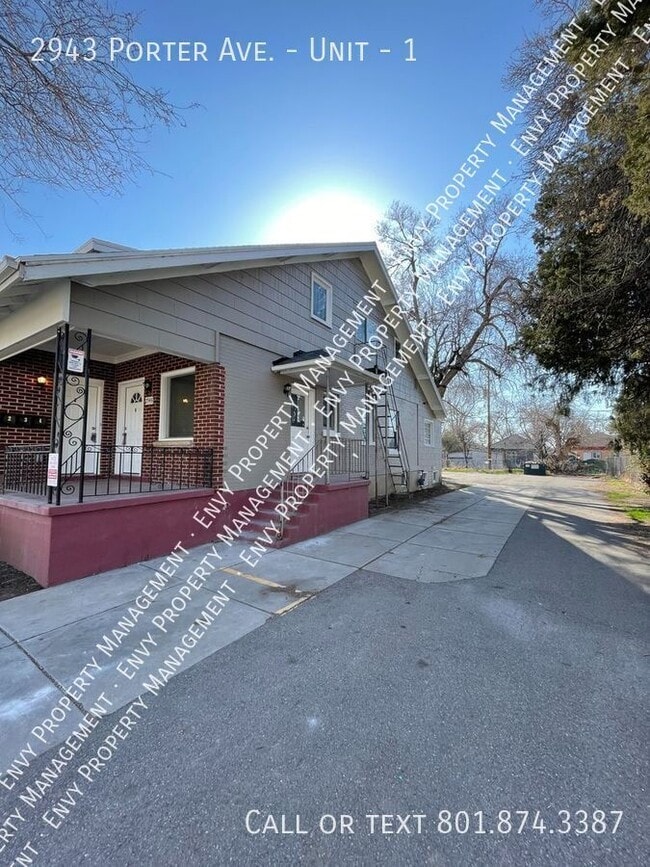 Building Photo - 2943 Porter Ave