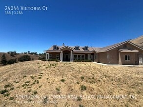 Building Photo - 24044 Victoria Ct