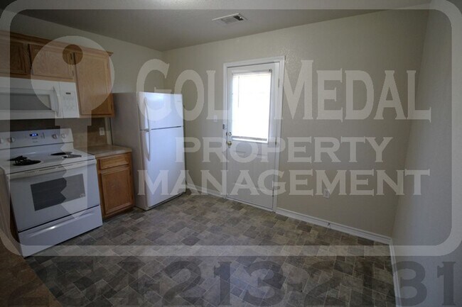 Building Photo - 3106 Yaupon Rd