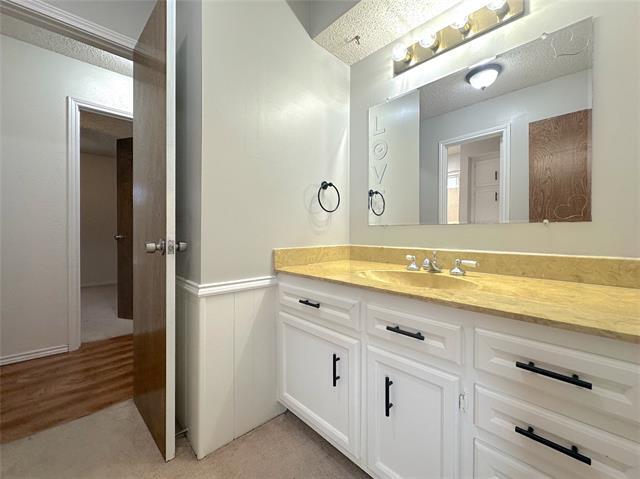 Building Photo - 1706 Hanover Dr