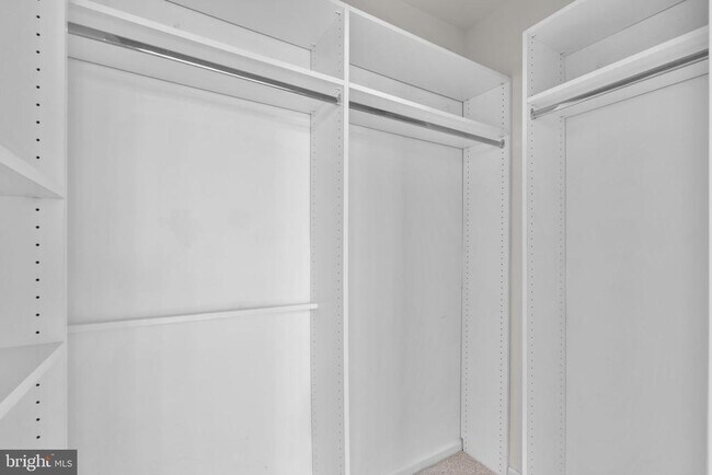 Building Photo - 12915 Alton Square