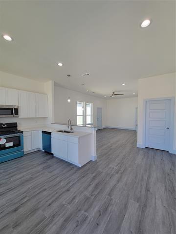 Building Photo - 3336 Noor St