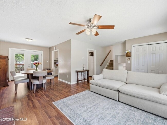 Building Photo - 109 Stillbrook Ct