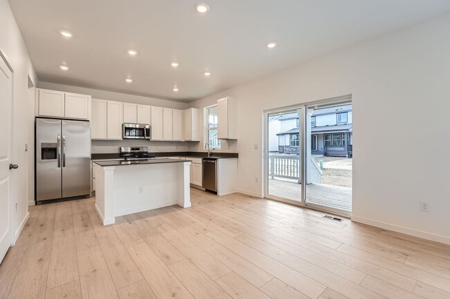 Building Photo - BRAND NEW exquisite 3bd home in Harvest Ri...