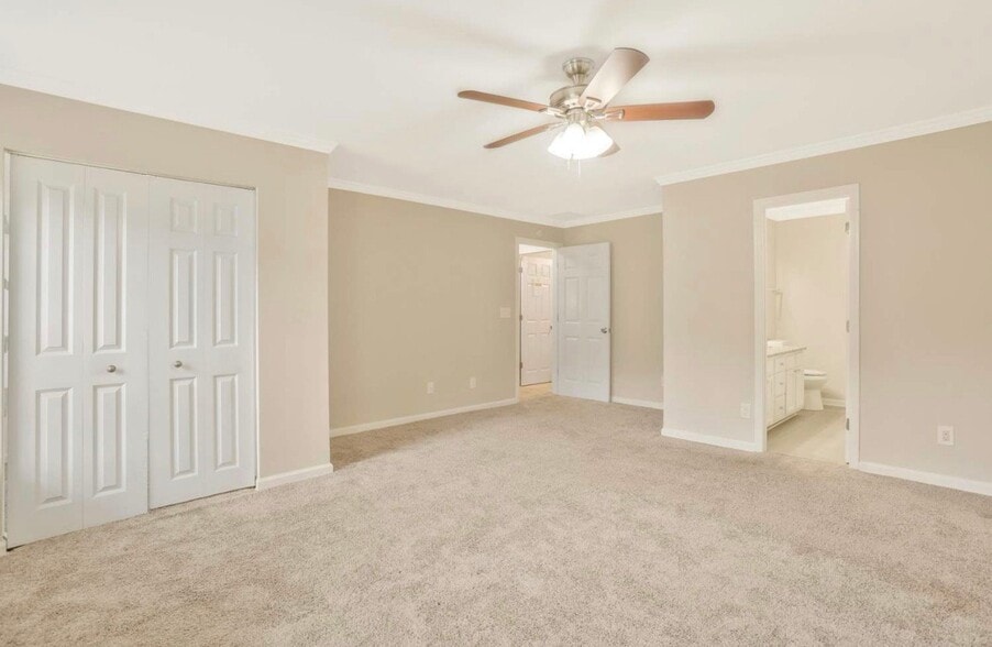 Building Photo - 4009 Melvin Dr SW