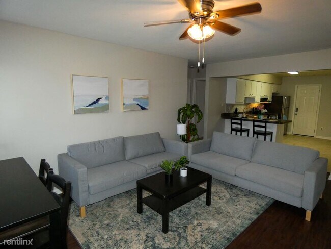 Building Photo - 4 br, 2 bath Duplex - 871 W 41st St by ODU...