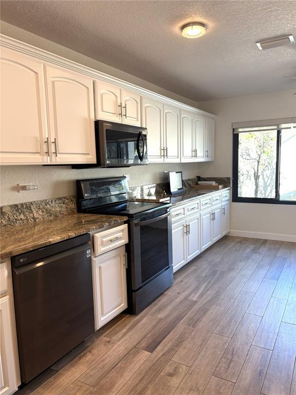 Building Photo - 4427 NE 5th St