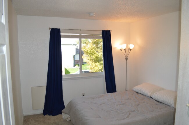 Building Photo - 11332 Benton Ct