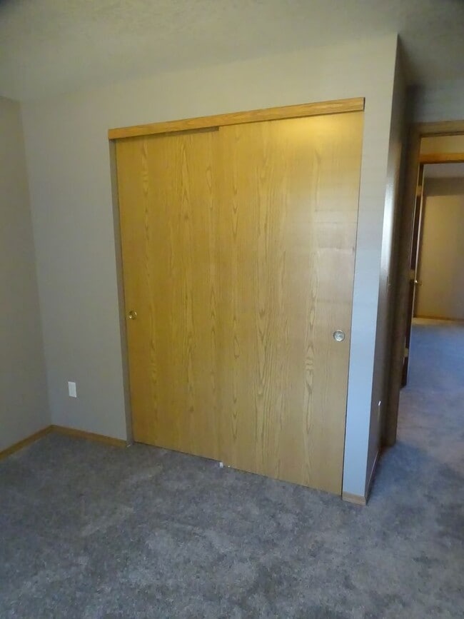 Building Photo - 7415 NE 64th Cir