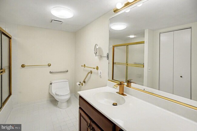 Building Photo - 100 Breyer Dr