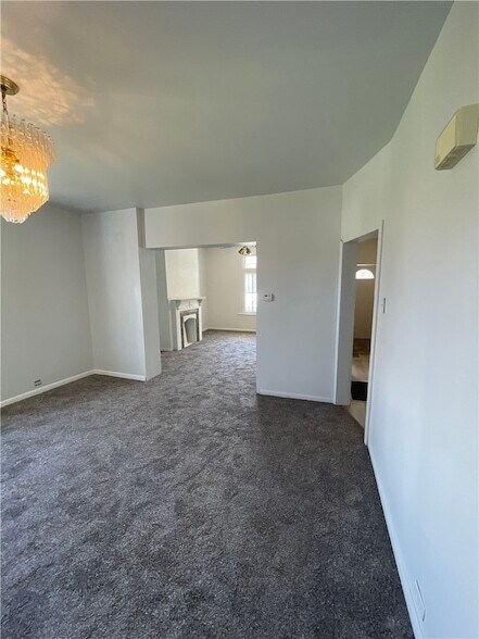 Building Photo - 1367 Montezuma St