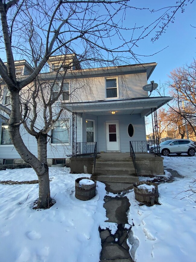 Building Photo - 4121/4123 7th Avenue