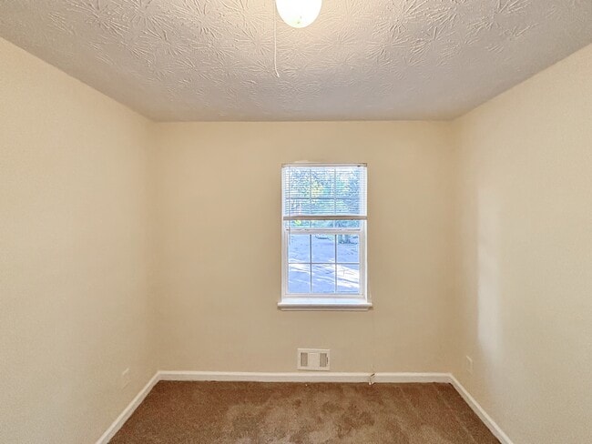 Building Photo - 5435 Brandon Ct