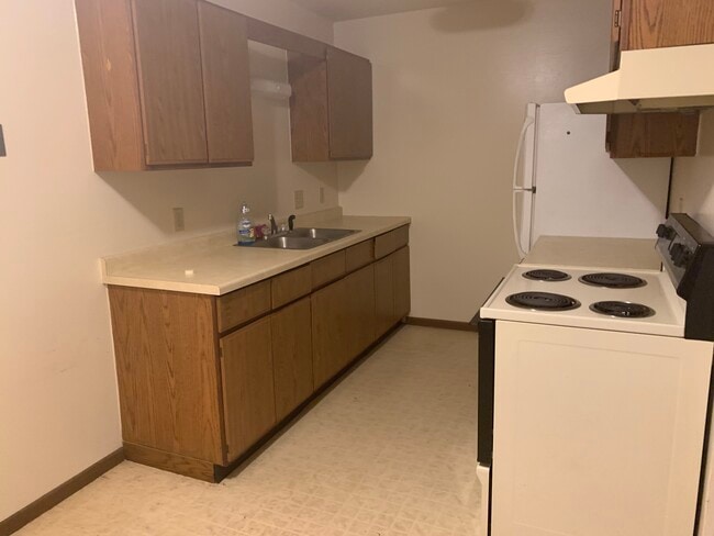 Building Photo - 1118 Dutchman Ct