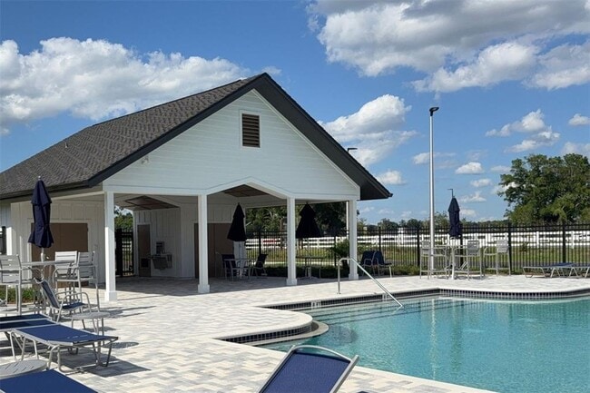 Building Photo - 4939 SW 81st Lp