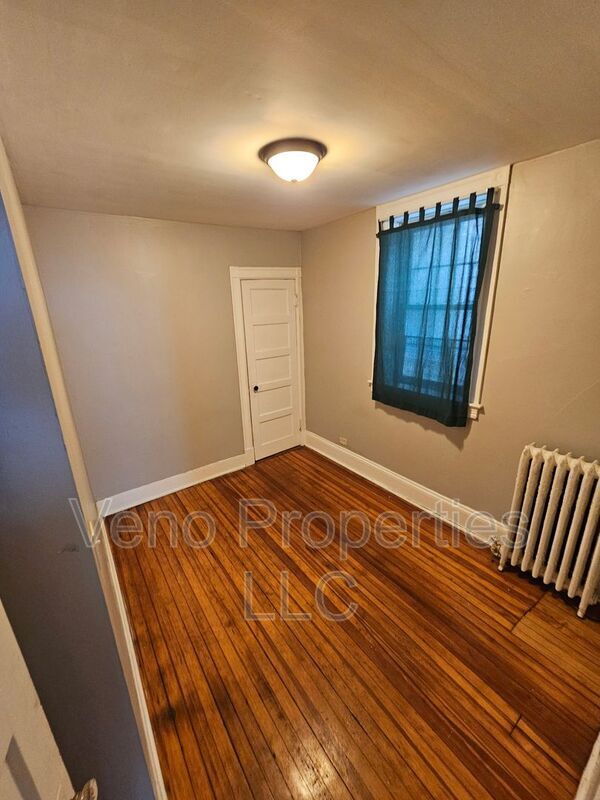 Building Photo - 594 Madison Ave