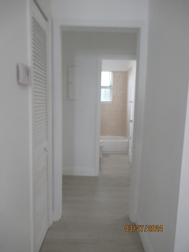 Building Photo - 4245 SW 7th St