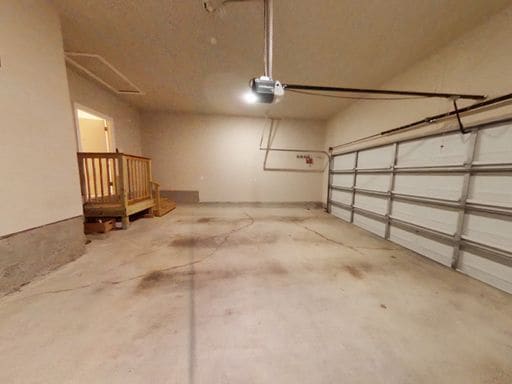 Building Photo - Beautiful Home with Everything in the Windcrest Gardens!