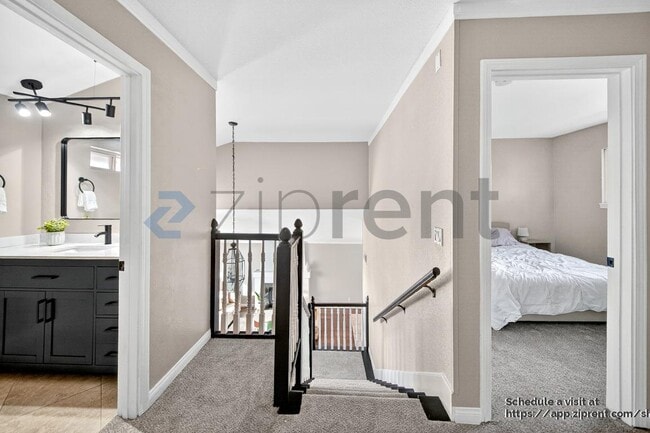 Building Photo - 353 S Heatherstone St