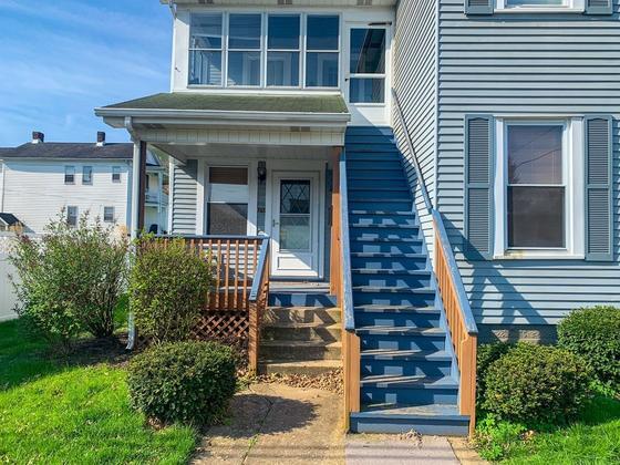 Building Photo - 1210 Mills St