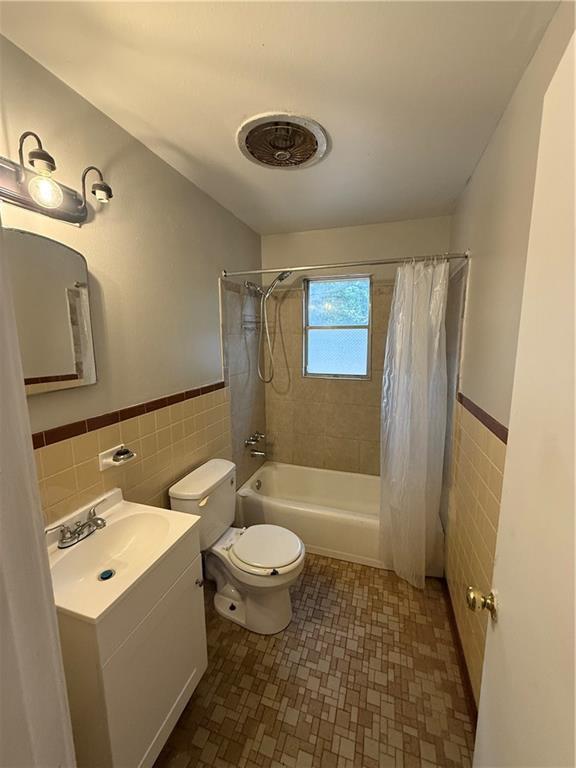 Building Photo - 508 Castile Dr