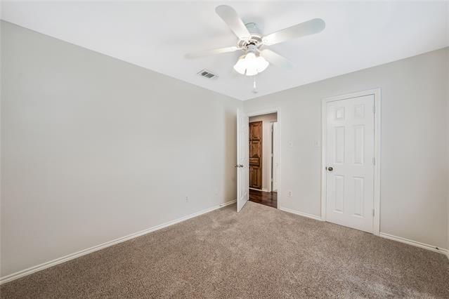 Building Photo - 153 Creek Courts Dr