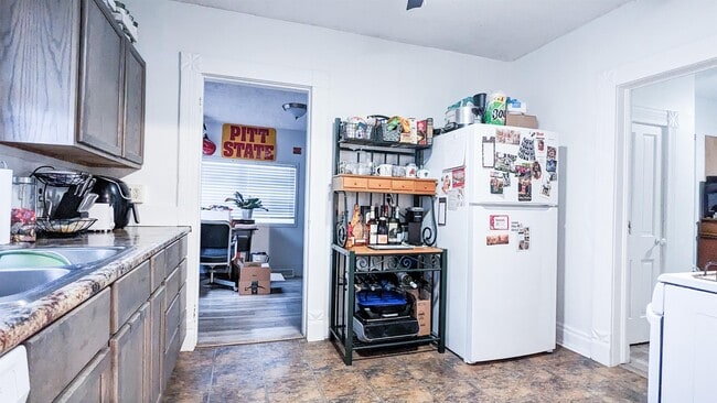 Building Photo - 511 Vattier Street