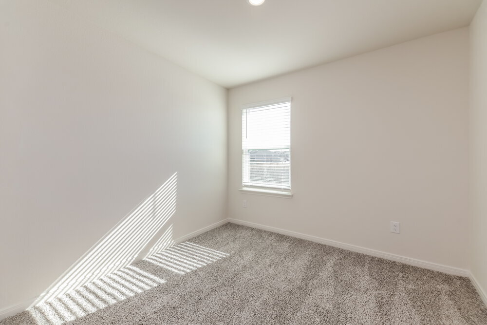Building Photo - 215 Marsh Ln