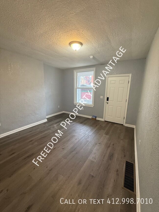 Building Photo - 7814 Formosa Way