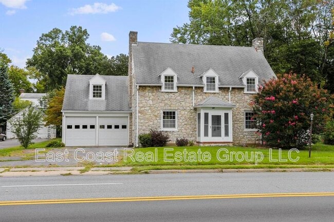 Building Photo - 720 Northern Ave