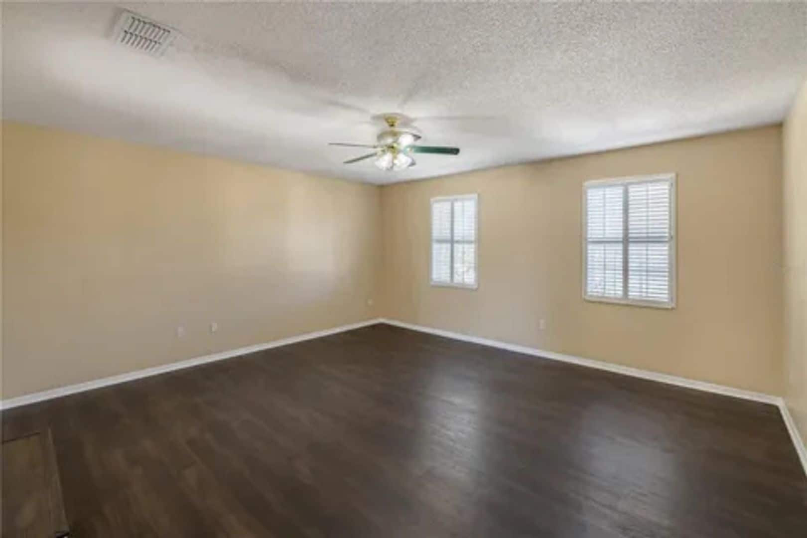 Building Photo - 14535 Lake Underhill Rd